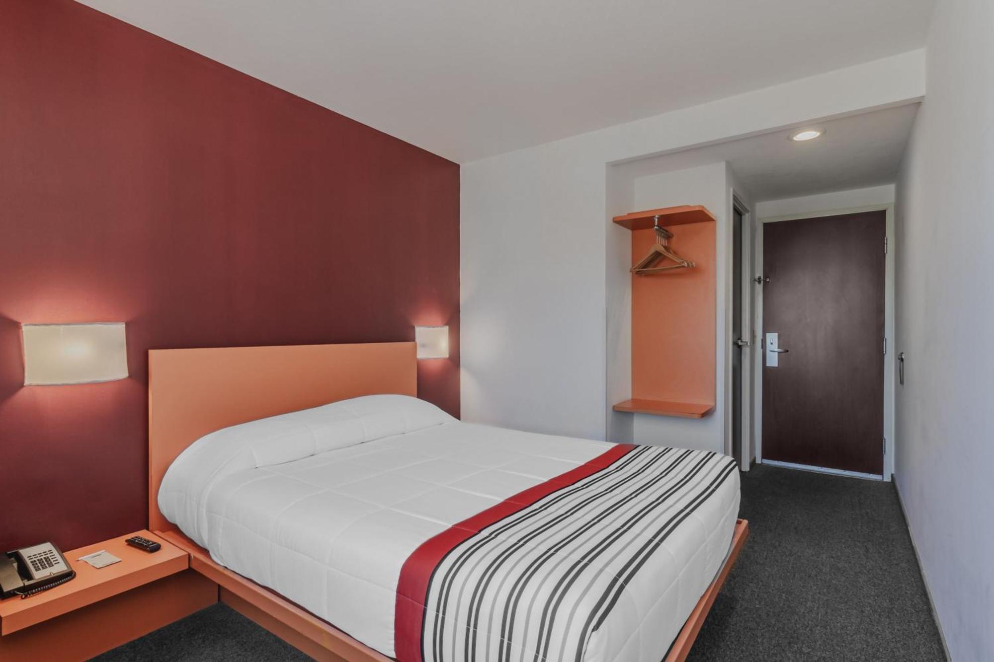 City Express Junior By Marriott Tuxtla Gutierrez Poliforum Extérieur photo