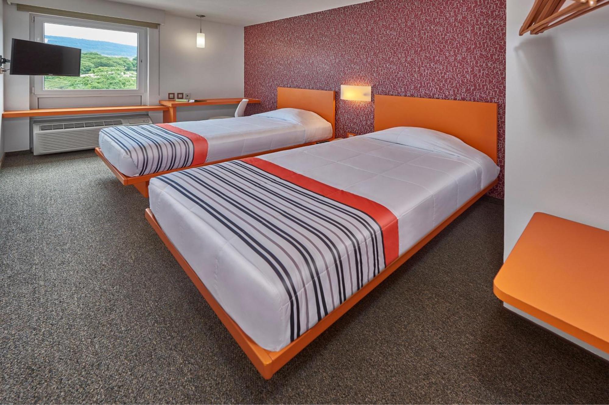 City Express Junior By Marriott Tuxtla Gutierrez Poliforum Extérieur photo