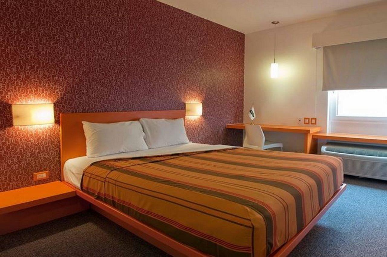 City Express Junior By Marriott Tuxtla Gutierrez Poliforum Extérieur photo